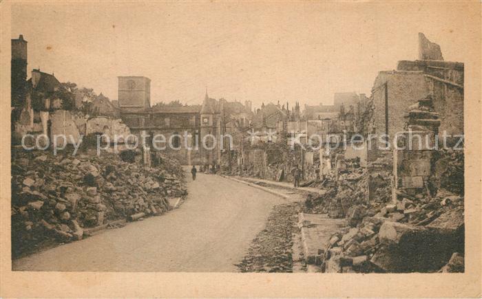 Chatillon-sur-Seine la rue de l’Isle apres le bombardement