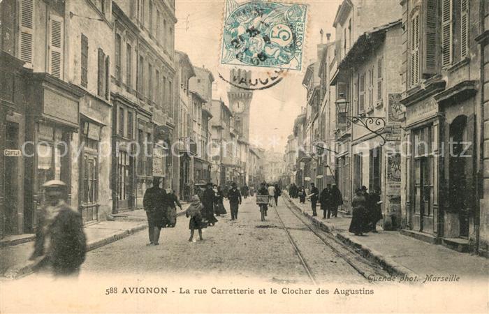 Avignon Vaucluse La rue Carretterie et le Clocher des Augustins