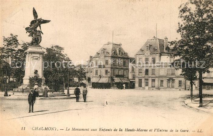 Chaumont 52 Le Monument aux Enfants de la Haute Marne et l’Entree de la Gare