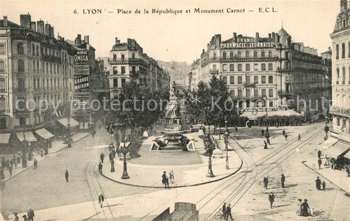 Lyon France Place de la Republique et Monument Carnot