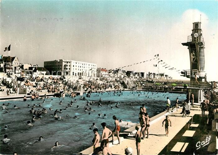 Le Touquet-Paris-Plage Vue sur la Piscine et l’Hotel de la Mer