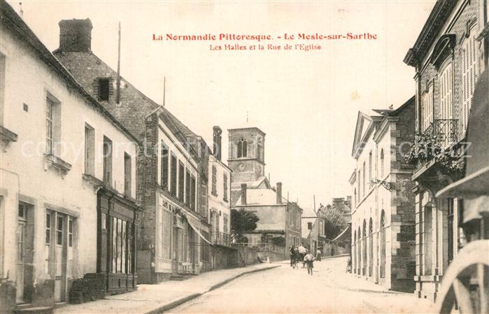 Le Mele-sur-Sarthe Les Halles et la Rue de l'Eglise