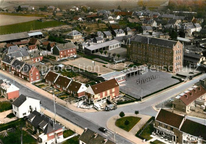 Breteuil Oise Le groupe Scolaire Vue aerienne