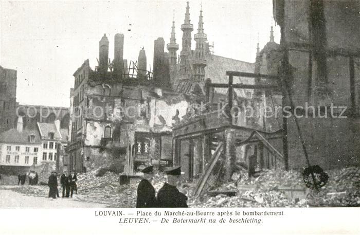 Louvain Flandre Place du Marche au Beurre apres le bombardement