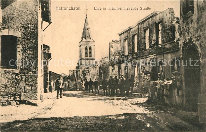 Hattonchatel Eine in Truemmern liegende Strasse