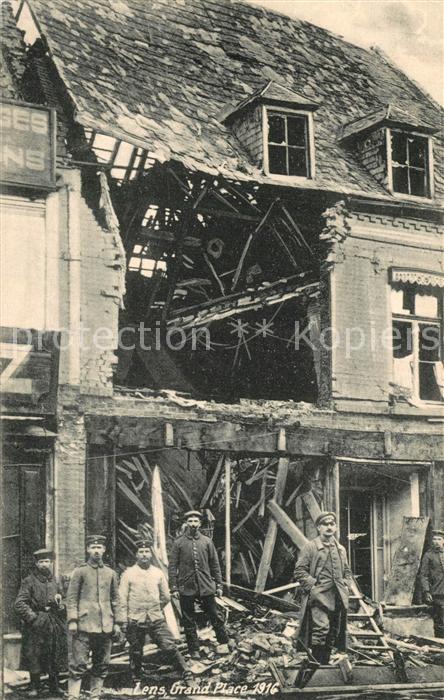 Lens Pas-de-Calais Grand Place Zerstoertes Haus
