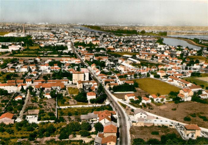 Decines-Charpieu Vue generale aerienne