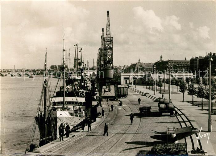 Bordeaux Le Port quai Louis XVIII