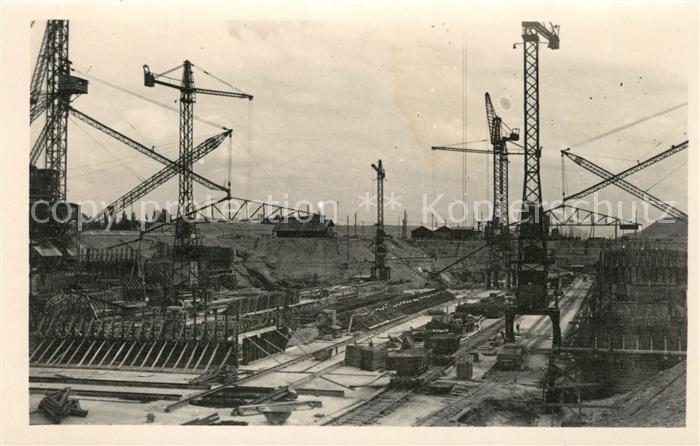 Kembs Elsass Krane am Kraftwerk