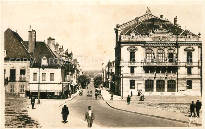 Autun Place du champs de Mars Théâtre