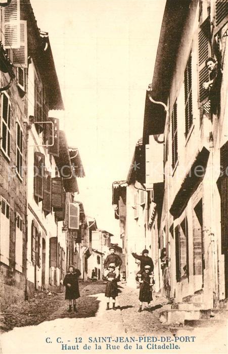Saint-Jean-Pied-de-Port Haut de la Rue de la Citadelle