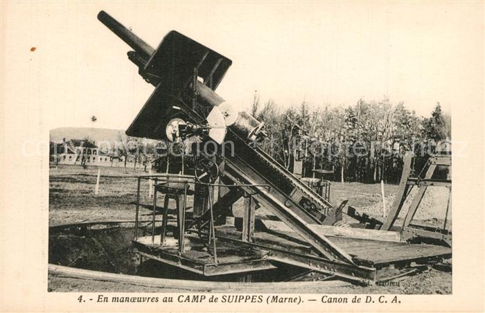 Camp de Suippes Canon de D. C. A. en manoeuvres