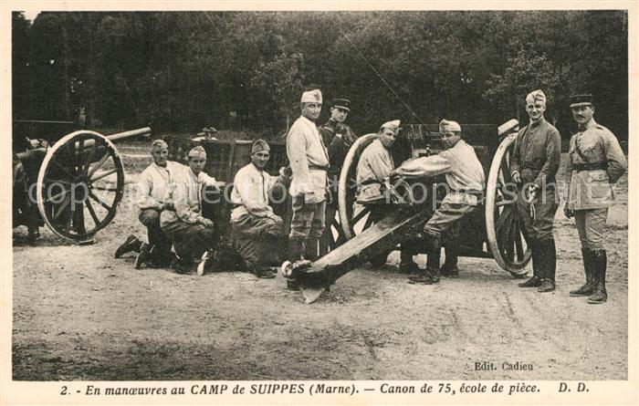 Camp de Suippes Canon de 75 en manoeuvres
