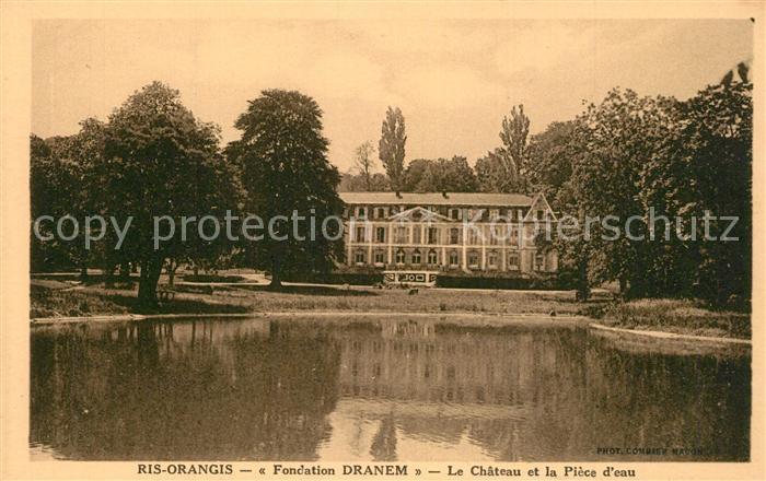 Ris-Orangis Fondation Dranem Le Chateau et la Piece d eau