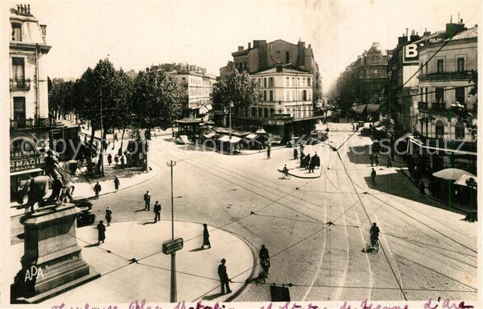 Toulouse Haute-Garonne Place Matabiau et Statue de Jeanne d Arc