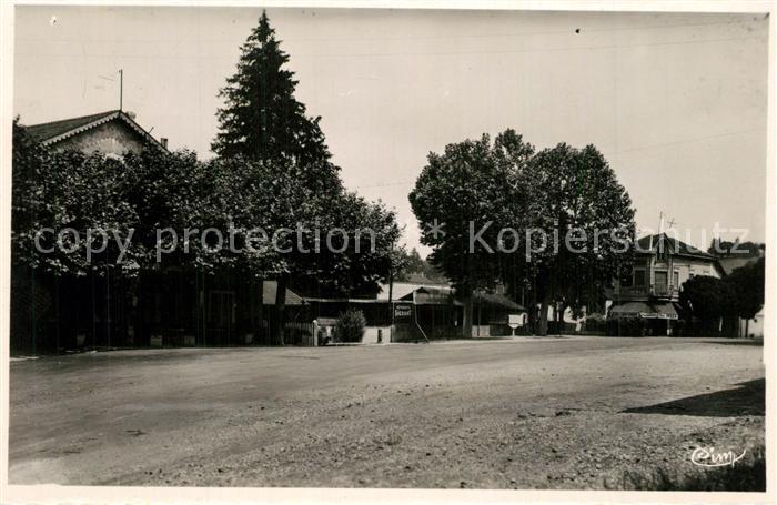 Meximieux Place de la Gare