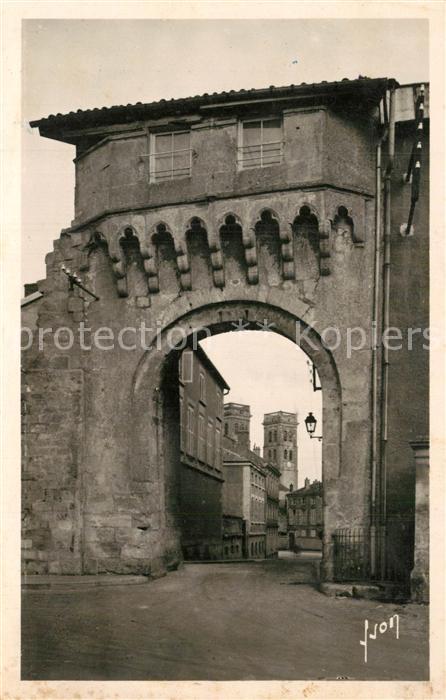 Verdun Meuse Porte Chatel et les tours de la Cathedrale
