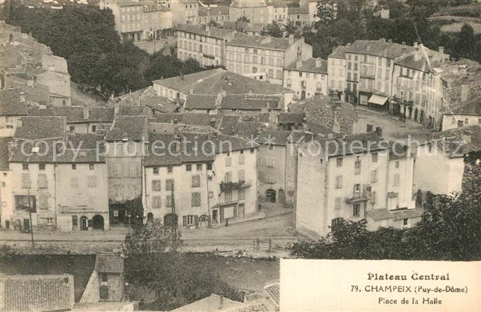 Champeix Plateau Central Place de la Halle