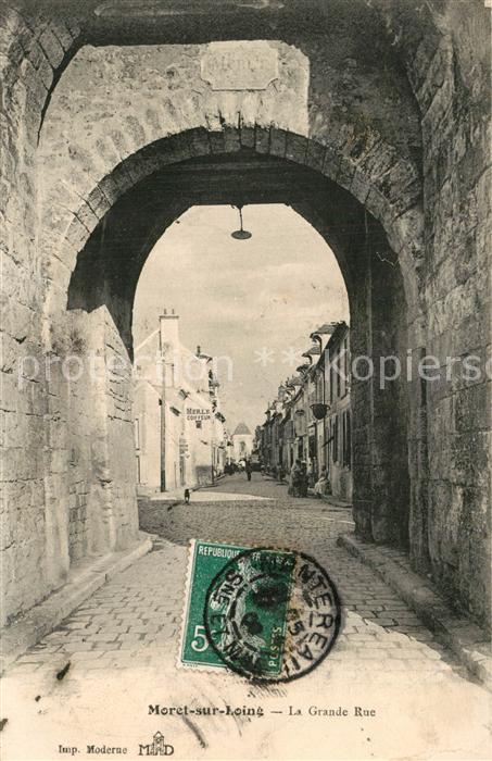 Moret-sur-Loing La Grande Rue