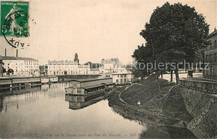 Meaux Seine et Marne Vue sur la Marne prise du Pont du Marche