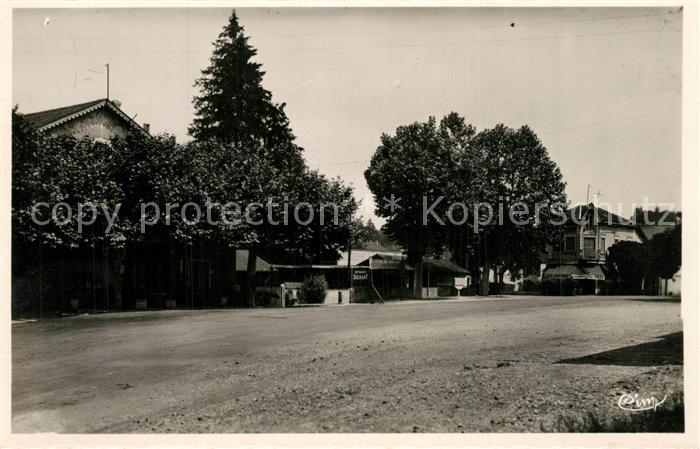 Meximieux Place de la Gare