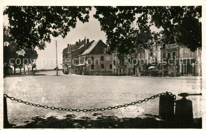 Decize Place du Champ de Foire