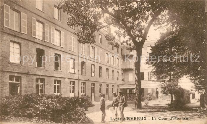 Evreux Lycee La Cour d Honneur