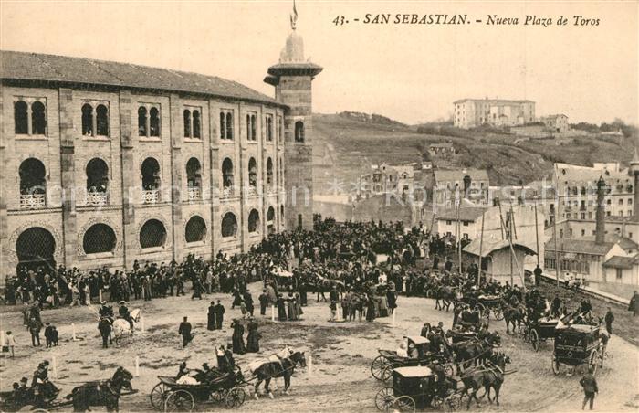 San Sebastian  Pais Vasco ES Nueva Plaza de Toros Pferdekutschen