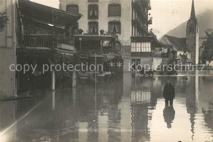 Flueelen UR Hochwasser Kirche