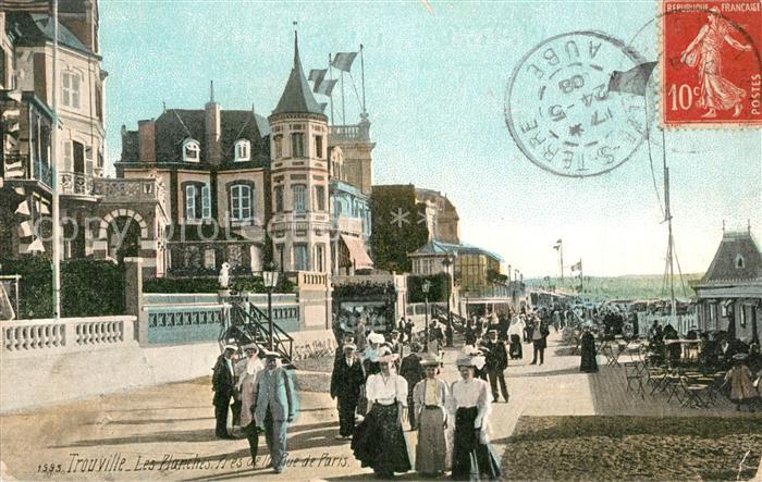 Trouville-sur-Mer Les Planches près de la Rue de Paris