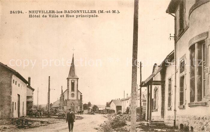 Neuviller-les-Badonviller Hotel de Ville et Rue principale
