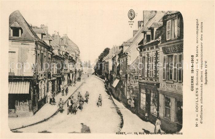 Doullens Somme Le Maire accompagne d’officiers allemands