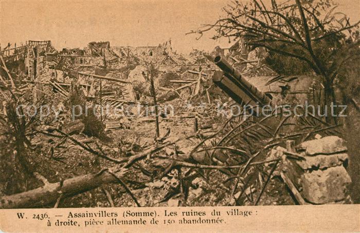 Assainvillers Les ruines du village a droite piece allemande de 150 abandonnee