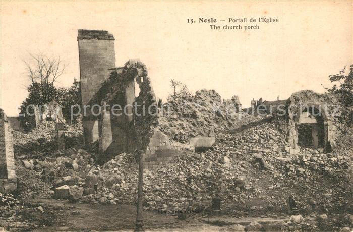 Nesle Somme Portail de l'Eglise