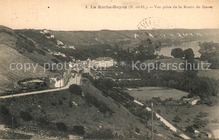La Roche-Guyon Vue prise de la Route de Gasny