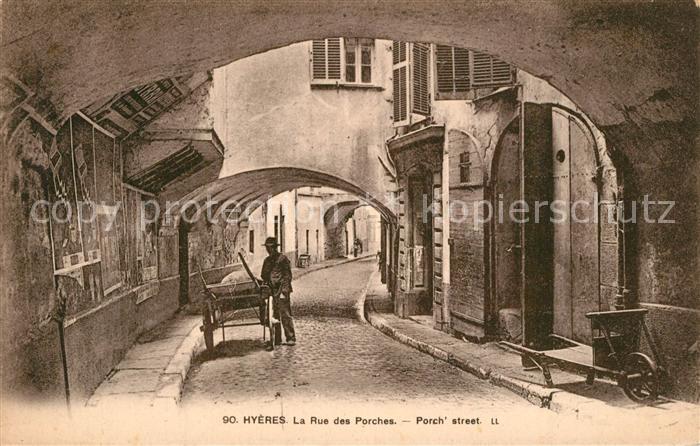 Hyeres les Palmiers La Rue des Porches