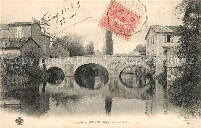 Civray 86 Vienne Le vieux Pont