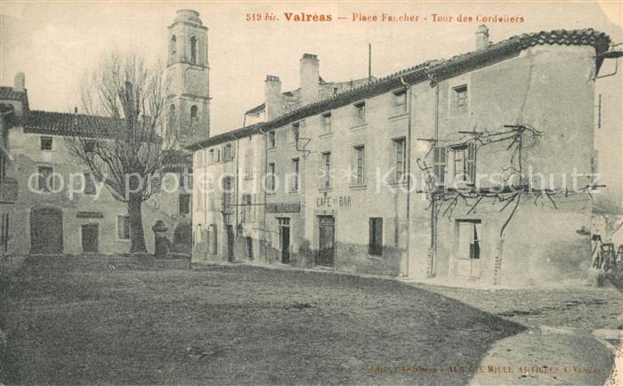 Valreas Place Faucher Tour des Cordeliers