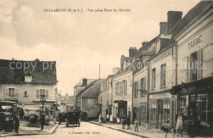 Gallardon Vue prise Place du Marche