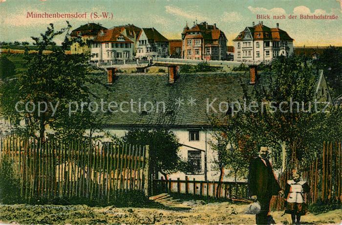 Muenchenbernsdorf Blick nach der Bahnhofstrasse