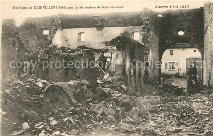 Deinvillers Guerre 1914-17 Habitants de Deinvillers deblayant les decombres de l