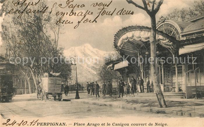 Perpignan Place Arago et le Canigou couvert de Neige