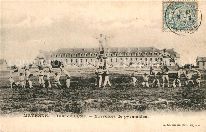 Mayenne 130e de Ligne Régiment d infanterie Exercices de pyramides