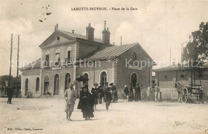 Lamotte-Beuvron Place de la Gare