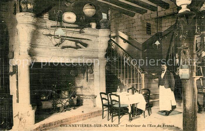 Chennevieres-sur-Marne Intérieur de l'Ecu de France