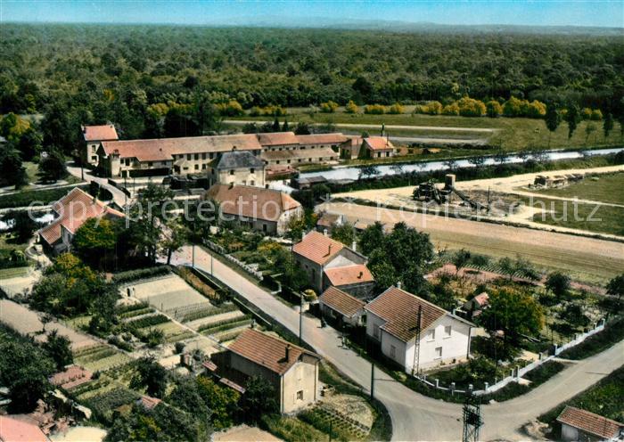 Abergement-la-Ronce Centre ville vue aérienne