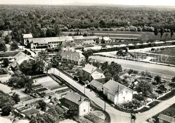 Abergement-la-Ronce Centre ville vue aérienne