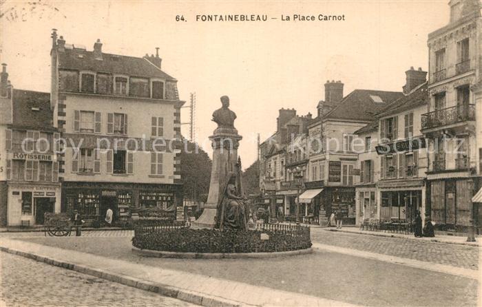 Fontainebleau Seine et Marne La Place Carnot