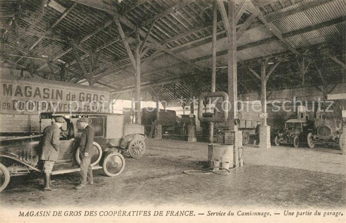 Jury Magasin de Gros Service du Camionnage Une partie du garage