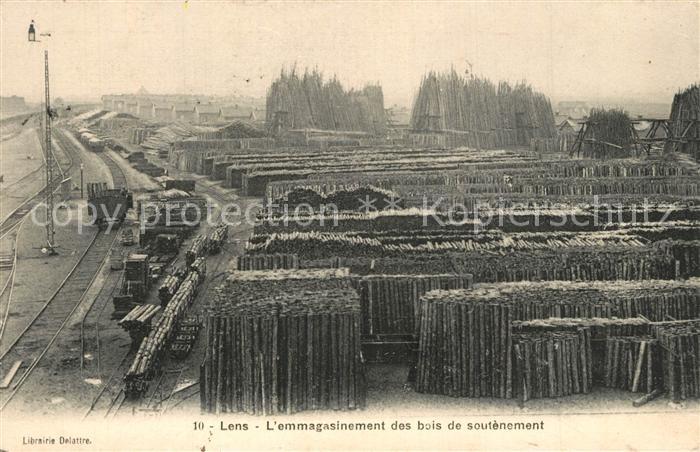 Lens Pas-de-Calais L'emmagasinement des bois de soutenement